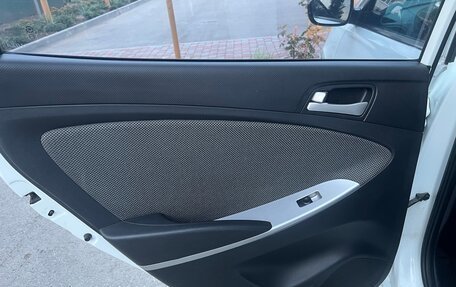 Hyundai Solaris II рестайлинг, 2012 год, 799 000 рублей, 17 фотография