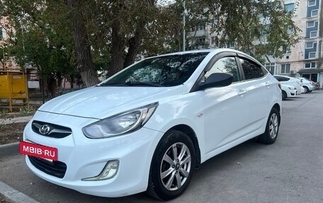 Hyundai Solaris II рестайлинг, 2012 год, 799 000 рублей, 8 фотография