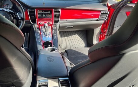 Porsche Panamera II рестайлинг, 2012 год, 2 700 000 рублей, 14 фотография