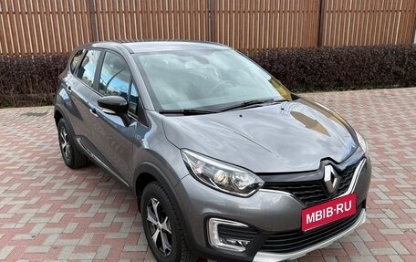 Renault Kaptur I рестайлинг, 2018 год, 1 230 000 рублей, 1 фотография