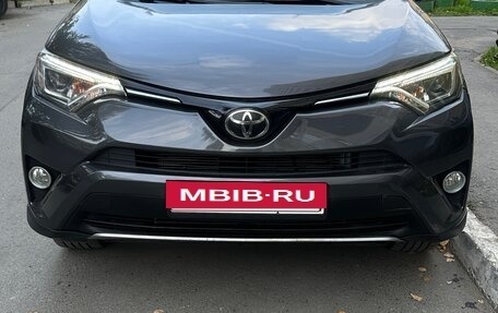Toyota RAV4, 2018 год, 2 250 000 рублей, 8 фотография