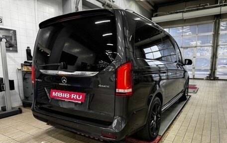 Mercedes-Benz V-Класс, 2022 год, 8 150 000 рублей, 3 фотография