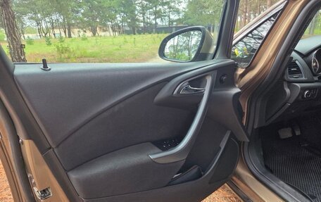 Opel Astra J, 2012 год, 740 000 рублей, 10 фотография