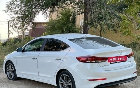 Hyundai Elantra VI рестайлинг, 2016 год, 1 500 000 рублей, 4 фотография