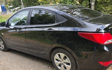 Hyundai Solaris II рестайлинг, 2016 год, 1 000 000 рублей, 3 фотография