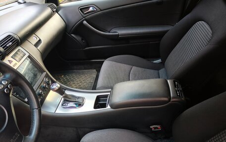 Mercedes-Benz C-Класс, 2006 год, 550 000 рублей, 1 фотография