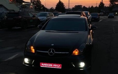 Mercedes-Benz CLS, 2005 год, 900 000 рублей, 1 фотография