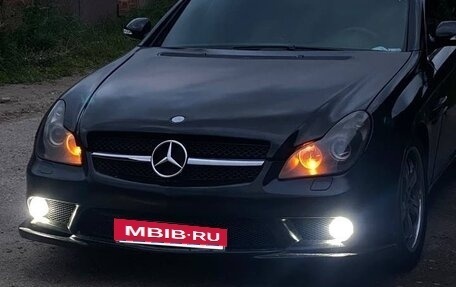 Mercedes-Benz CLS, 2005 год, 900 000 рублей, 4 фотография