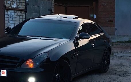 Mercedes-Benz CLS, 2005 год, 900 000 рублей, 20 фотография