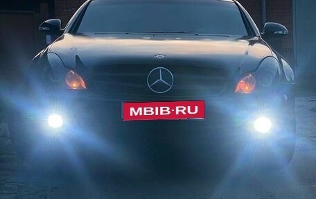 Mercedes-Benz CLS, 2005 год, 900 000 рублей, 17 фотография
