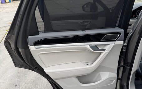 Volkswagen Touareg III, 2020 год, 6 100 000 рублей, 15 фотография