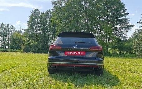 Volkswagen Touareg III, 2019 год, 3 180 000 рублей, 3 фотография