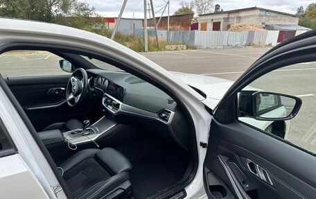 BMW 3 серия, 2019 год, 3 500 000 рублей, 16 фотография