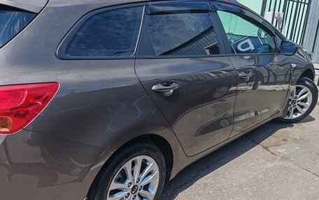 KIA cee'd III, 2015 год, 1 090 000 рублей, 14 фотография