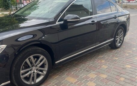 Volkswagen Passat B8 рестайлинг, 2018 год, 2 400 000 рублей, 5 фотография