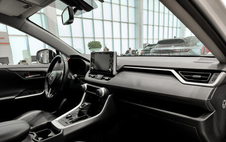 Toyota RAV4, 2020 год, 2 947 000 рублей, 13 фотография