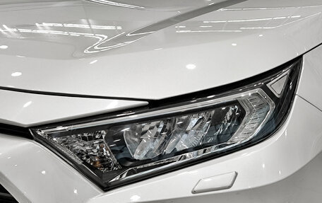 Toyota RAV4, 2020 год, 2 947 000 рублей, 21 фотография