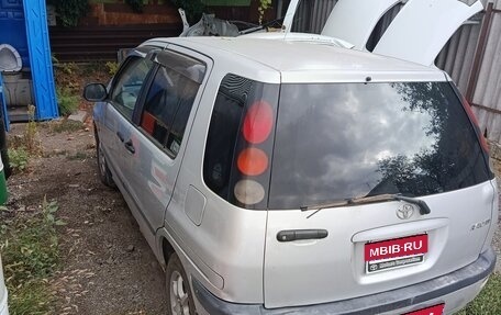 Toyota Raum I, 1998 год, 210 000 рублей, 1 фотография