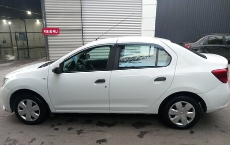 Renault Logan II, 2018 год, 650 000 рублей, 4 фотография