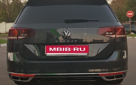 Volkswagen Passat B8 рестайлинг, 2021 год, 3 200 000 рублей, 3 фотография