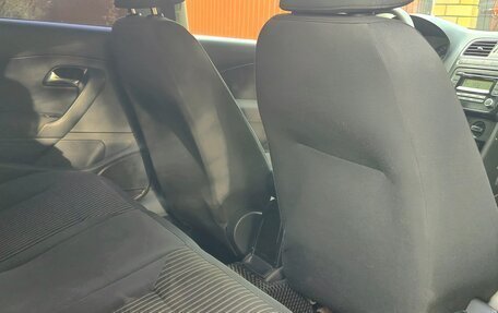 Volkswagen Polo VI (EU Market), 2011 год, 550 000 рублей, 14 фотография