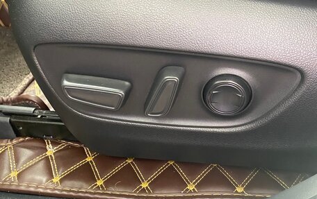 Toyota RAV4, 2020 год, 3 555 555 рублей, 11 фотография
