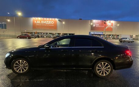 Mercedes-Benz E-Класс, 2019 год, 1 700 000 рублей, 4 фотография