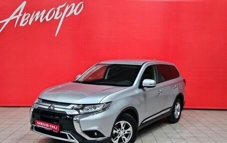 Mitsubishi Outlander III рестайлинг 3, 2019 год, 1 899 000 рублей, 1 фотография