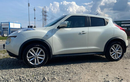 Nissan Juke II, 2011 год, 1 099 000 рублей, 2 фотография