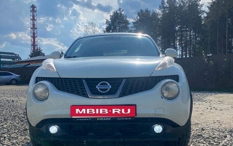 Nissan Juke II, 2011 год, 1 099 000 рублей, 4 фотография