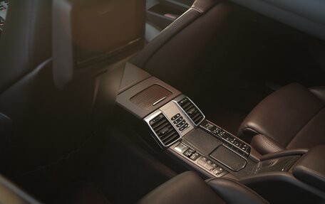 Porsche Panamera II рестайлинг, 2013 год, 4 250 000 рублей, 23 фотография