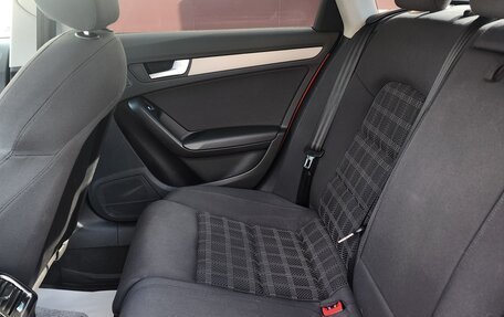Audi A4, 2012 год, 1 600 000 рублей, 24 фотография