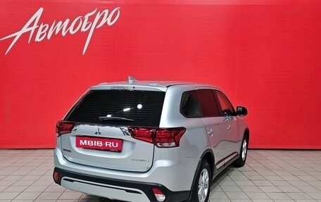Mitsubishi Outlander III рестайлинг 3, 2019 год, 1 899 000 рублей, 5 фотография