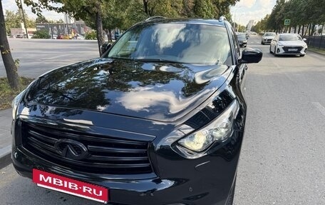 Infiniti FX II, 2011 год, 1 850 000 рублей, 2 фотография