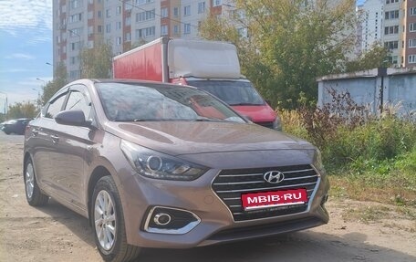 Hyundai Solaris II рестайлинг, 2018 год, 1 570 000 рублей, 1 фотография