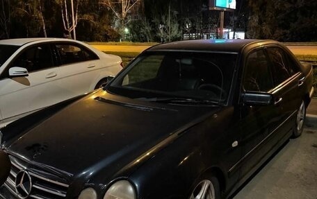 Mercedes-Benz E-Класс, 1999 год, 270 000 рублей, 4 фотография