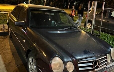 Mercedes-Benz E-Класс, 1999 год, 270 000 рублей, 5 фотография