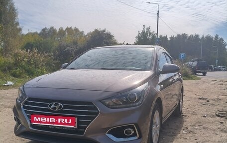 Hyundai Solaris II рестайлинг, 2018 год, 1 570 000 рублей, 3 фотография