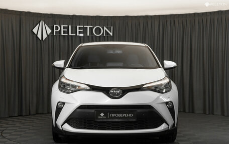 Toyota C-HR I рестайлинг, 2020 год, 2 860 000 рублей, 3 фотография