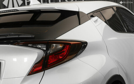 Toyota C-HR I рестайлинг, 2020 год, 2 860 000 рублей, 26 фотография