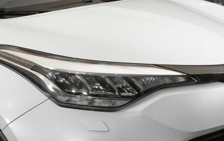 Toyota C-HR I рестайлинг, 2020 год, 2 860 000 рублей, 25 фотография