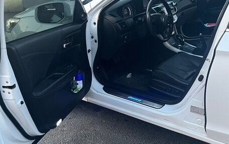 Honda Accord IX рестайлинг, 2013 год, 1 400 000 рублей, 13 фотография