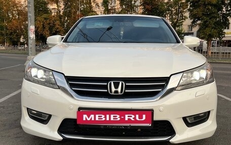 Honda Accord IX рестайлинг, 2013 год, 1 400 000 рублей, 5 фотография