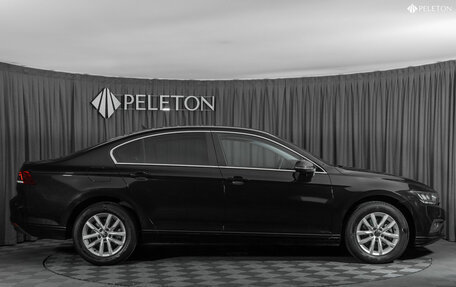 Volkswagen Passat B8 рестайлинг, 2021 год, 2 720 000 рублей, 8 фотография