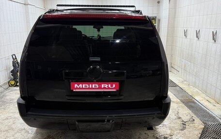 Cadillac Escalade III, 2007 год, 2 700 000 рублей, 10 фотография