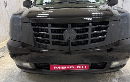 Cadillac Escalade III, 2007 год, 2 700 000 рублей, 16 фотография