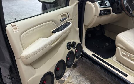 Cadillac Escalade III, 2007 год, 2 700 000 рублей, 28 фотография