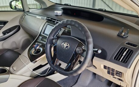 Toyota Prius, 2013 год, 1 200 000 рублей, 9 фотография