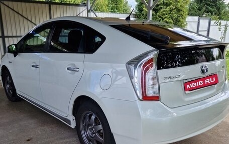 Toyota Prius, 2013 год, 1 200 000 рублей, 5 фотография