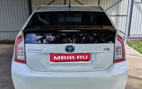 Toyota Prius, 2013 год, 1 200 000 рублей, 6 фотография